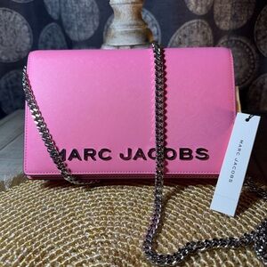 NWT Marc Jacobs Pink Leather Chain Crossbody Bag or Clutch 💖 Org $275